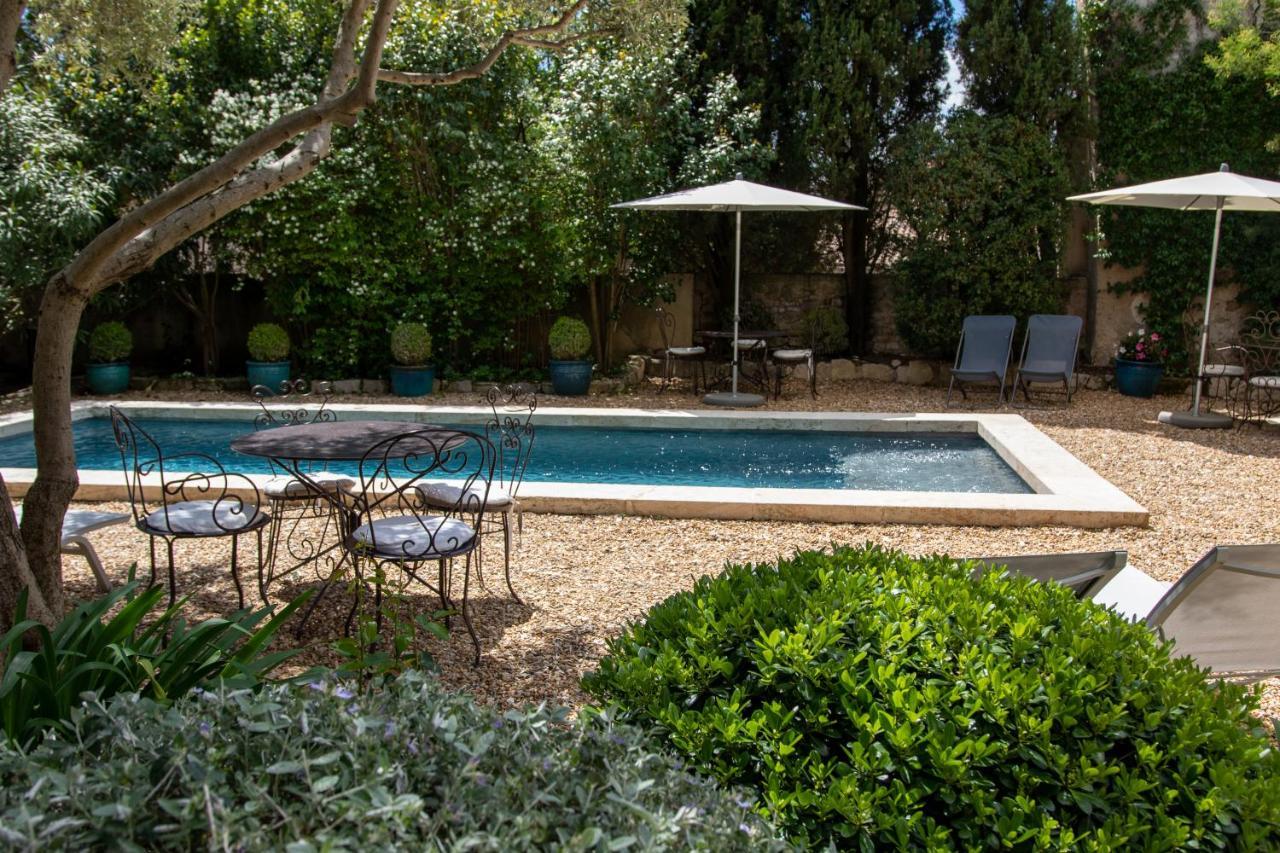 Le Jardin De Mazan Acomodação com café da manhã Exterior foto